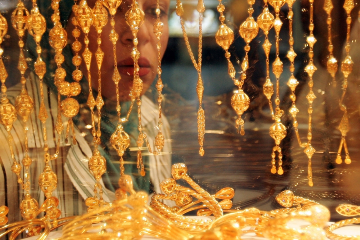Gold prices in Egypt today: New decline and market forecasts