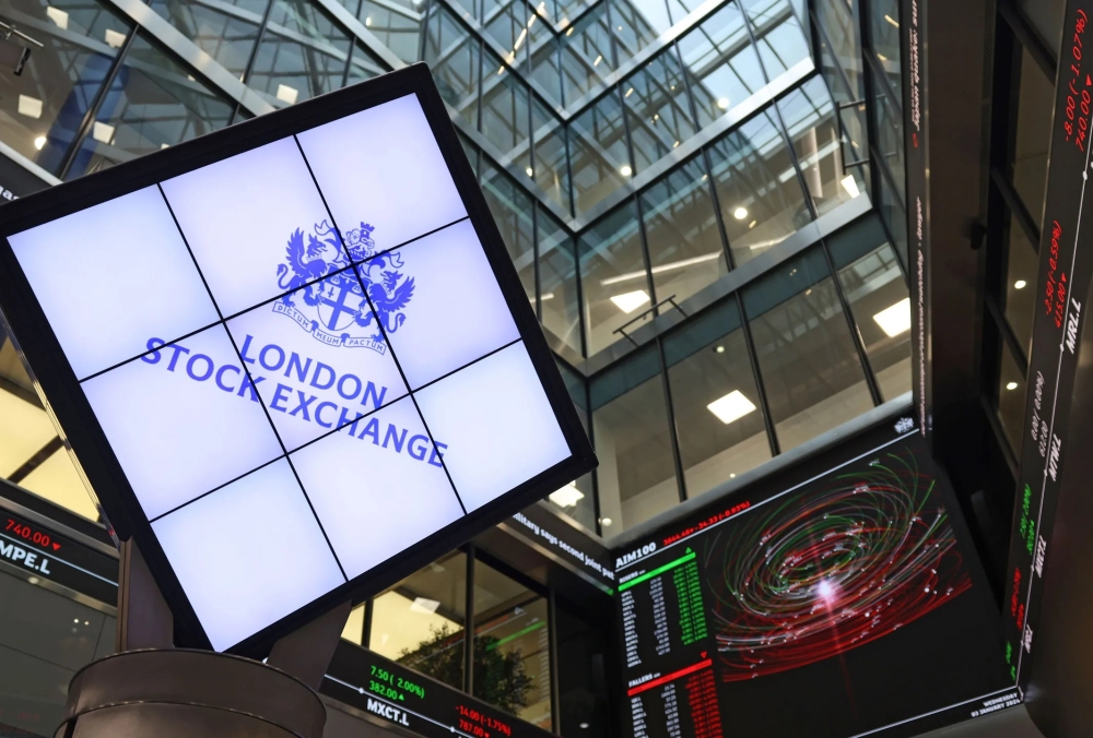 بورصة لندن تغلق على انخفاض | تحليل أداء مؤشر فوتسي 100