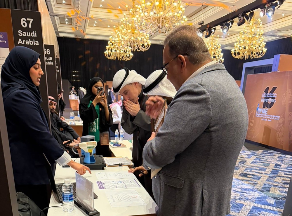 مخترعة سعودية تفوز بذهبيتين في معرض الاختراعات الدولي بالكويت