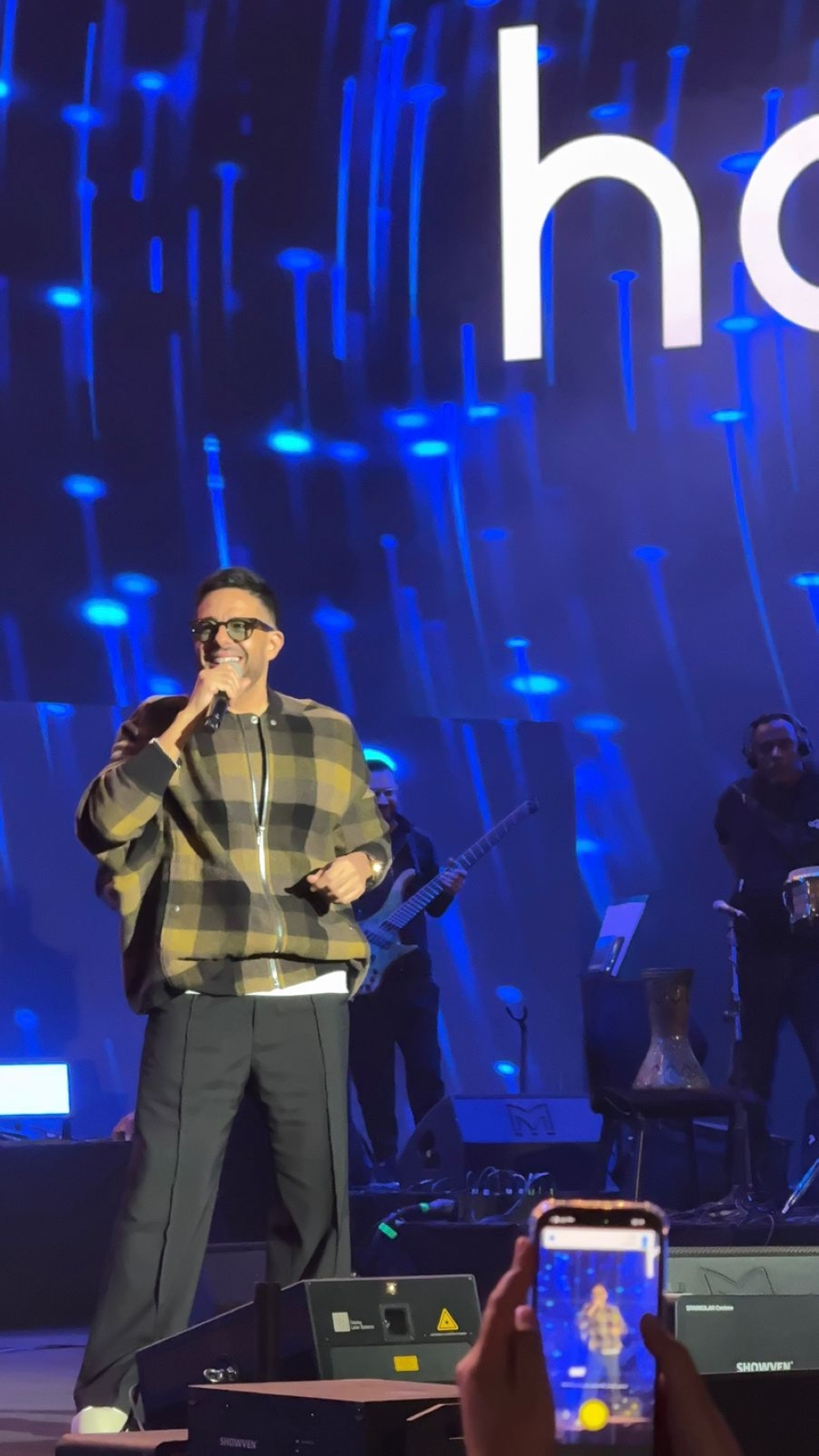 محمد حماقي في موسم الرياض: حفل يجمع الشرق والغرب