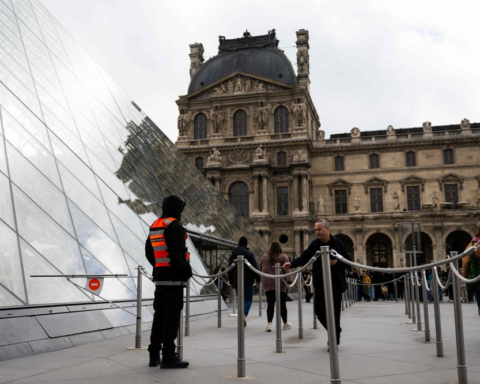 France: Louvre ticket fraud ring dismantled, millions lost