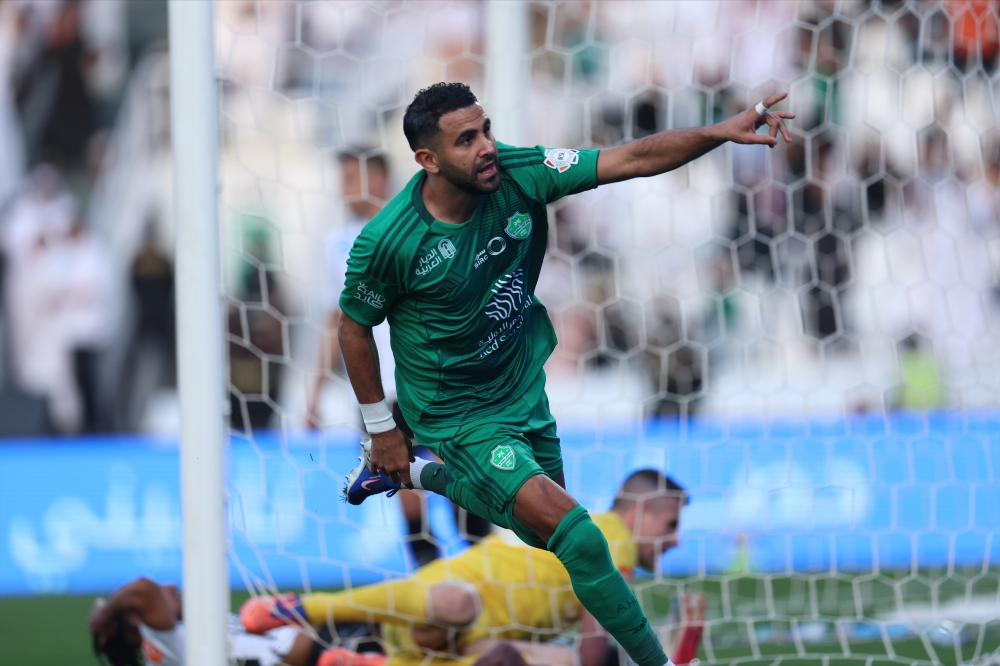 رياض محرز: أداء استثنائي مع الأهلي في دوري روشن السعودي