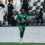 الأهلي يسحق الشباب 5-2 ويصعد لوصافة دوري روشن السعودي