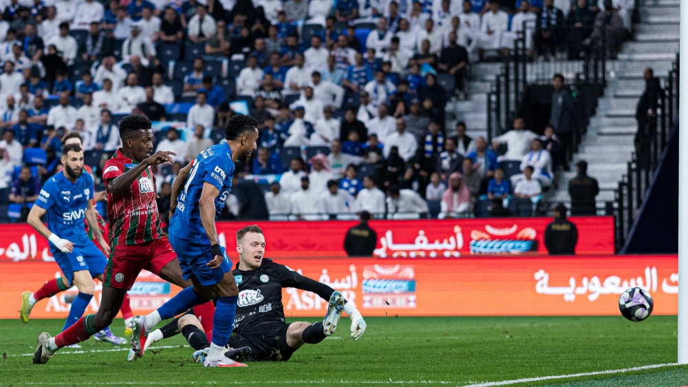 الهلال يهزم الاتفاق 2-0 ويعزز صدارته لدوري روشن السعودي