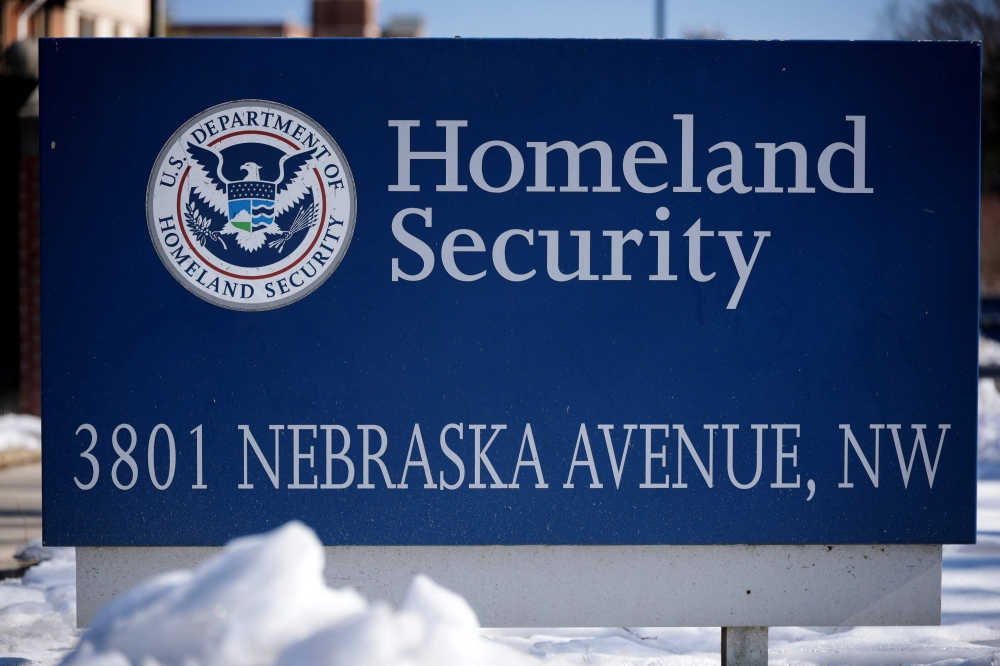 The closure of the US Department of Homeland Security: causes and consequences