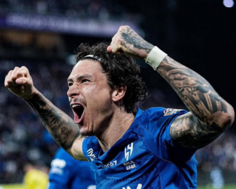 داروين نونيز والهلال: تحليل أزمة صفقة الملايين ومستقبل غامض