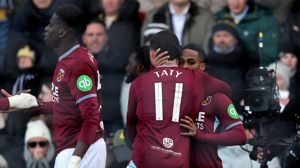 وست هام يتجنب مفاجأة تاريخية في كأس الاتحاد الإنجليزي