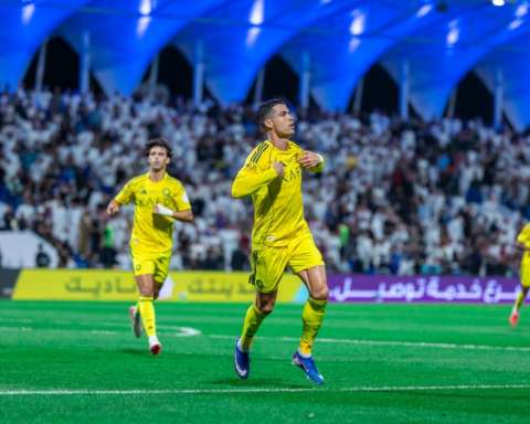 عودة رونالدو القوية: هدف جديد يرسخ صدارته مع النصر