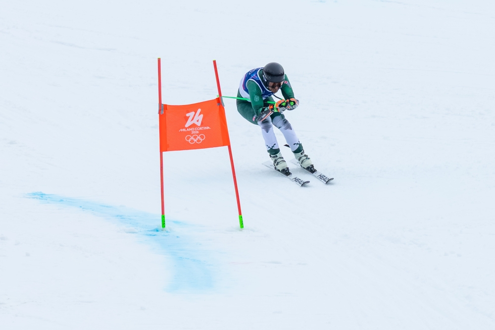 فايق عابدي يشارك في منافسات التزلج الشتوي الدولية بإيطاليا