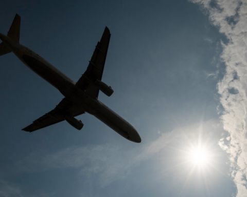 France reduces flights at Paris airports due to snow forecast