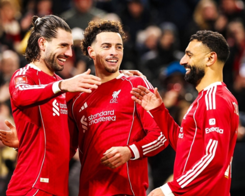 Mohamed Salah leads Liverpool to qualification in the FA Cup