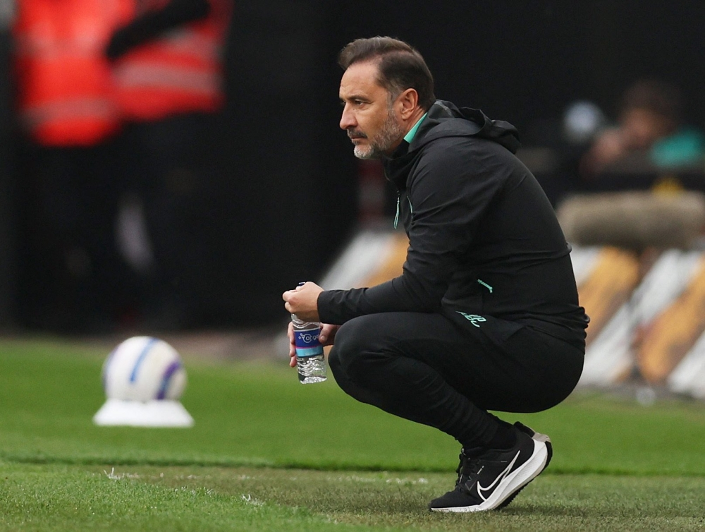 فيتور بيريرا مدربًا لنوتنغهام فورست: تفاصيل العقد والمهام