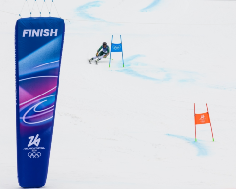 فايق عابدي يستعد لمنافسات التزلج في الأولمبياد الشتوي