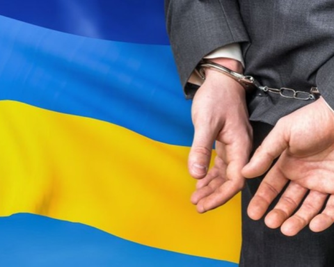 توقيف وزير أوكراني سابق بتهم فساد.. تداعيات وأبعاد