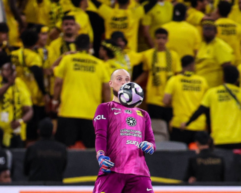 رايكوفيتش حارس الاتحاد يتحدى الهلال قبل كلاسيكو دوري روشن