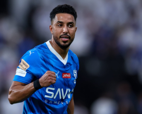 العويس: سالم الدوسري هو اللاعب الذهبي لجيلي في الهلال