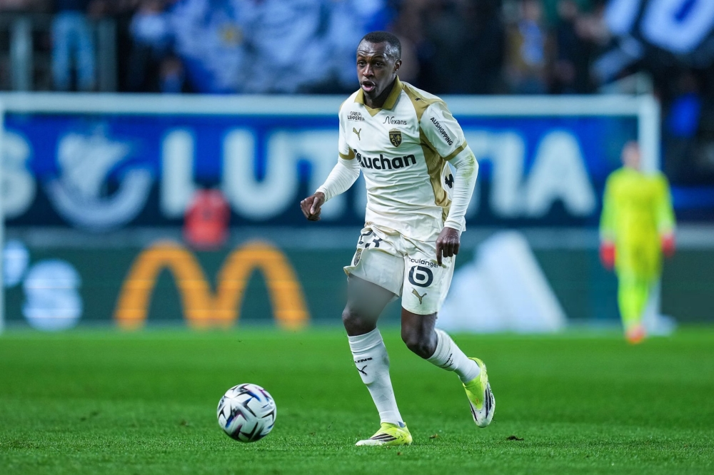 سر تألق سعود عبدالحميد مع لانس وطموحه الأوروبي