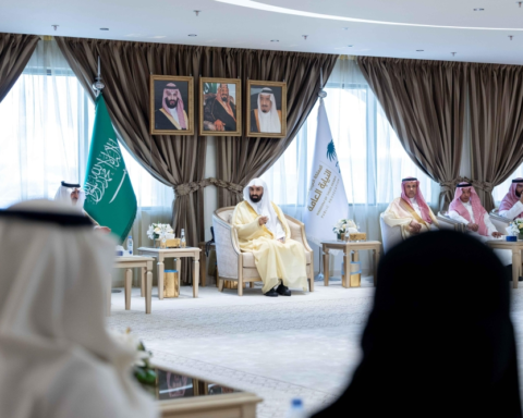 The new Attorney General begins his duties and emphasizes strengthening justice