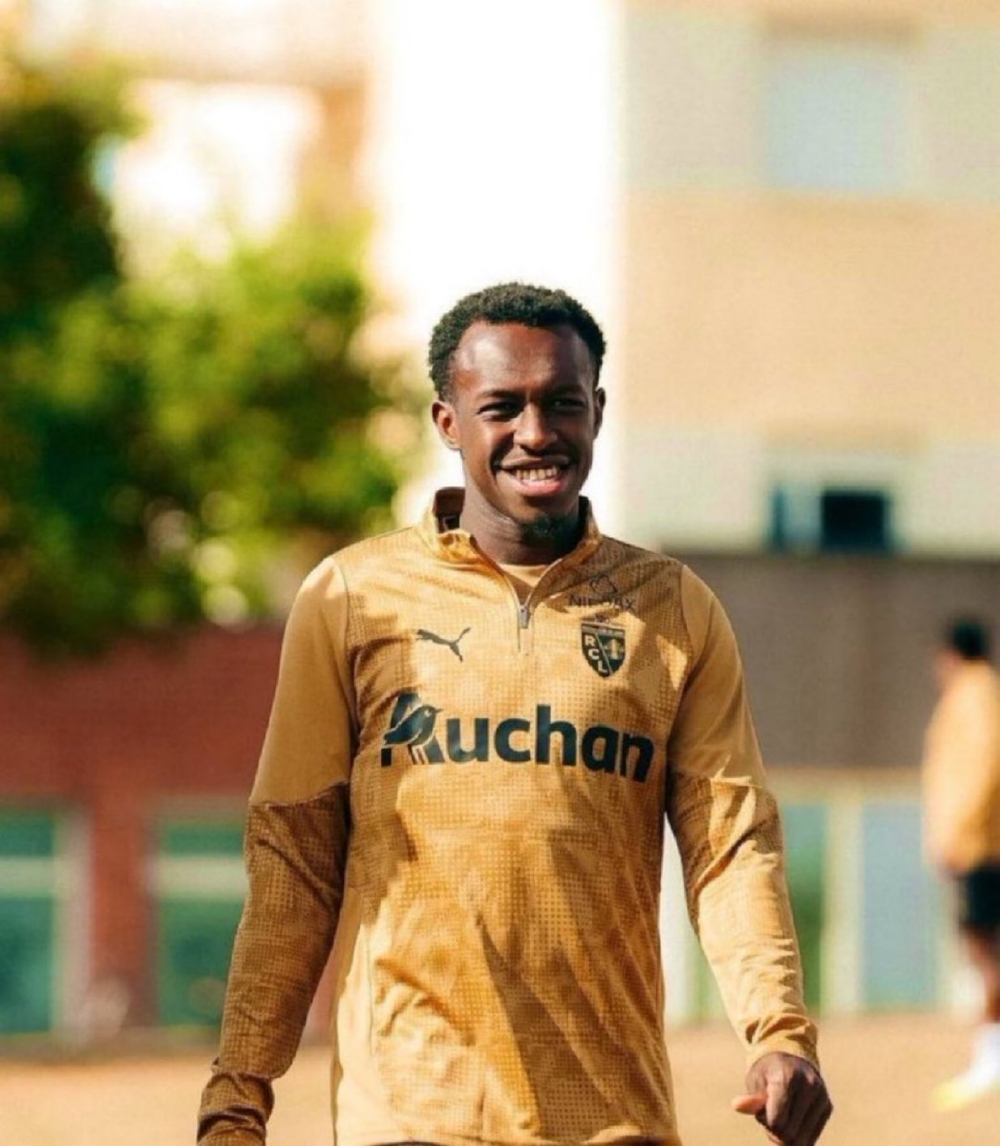 Saud Abdulhamid in L'Equipe's lineup... a Saudi achievement in the French league