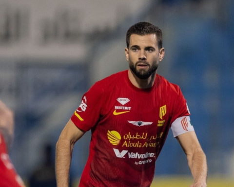 ناتشو فرنانديز: رقم قياسي في دفاع القادسية بدوري روشن