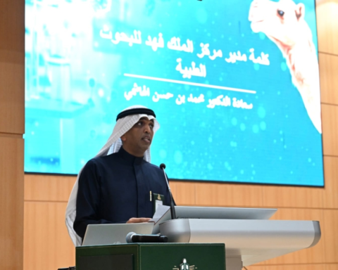 حليب الإبل: ثورة صحية وتقنية حيوية من الصحراء السعودية