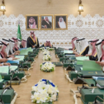 تهنئة مجلس الوزراء بحلول رمضان ودور المملكة في خدمة الحرمين