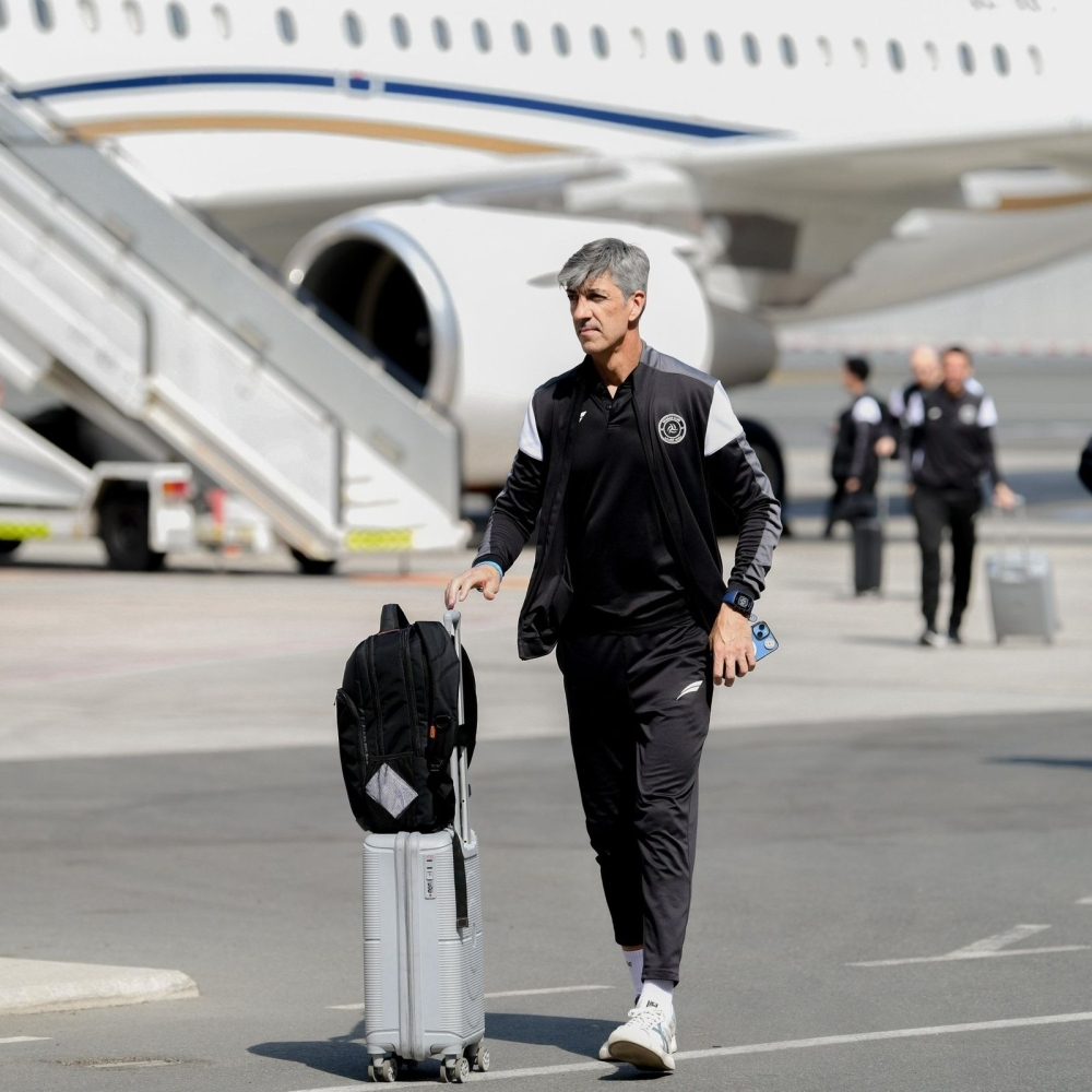 الشباب السعودي ينهي عقد مدربه الإسباني إيمانول ألغواسيل