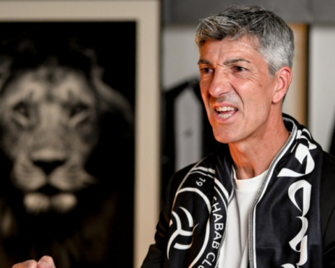 إقالة مدرب الشباب مانويل الغواسيل: الأسباب والأرقام الكاملة