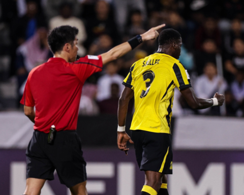 كانتي رجل مباراة الاتحاد وأوكلاند سيتي.. أول تعليق للنجم الفرنسي