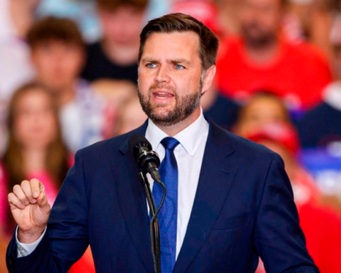 موقف ترامب من إيران: فانس يؤكد صعوبة قبول طهران للشروط