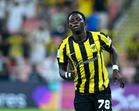 نجم الاتحاد روجر فيرنانديز يدعم ضحايا حريق غينيا بيساو