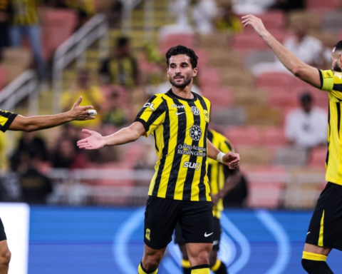 عوار يعلق على مستقبل بنزيما مع الاتحاد وميركاتو الدوري السعودي