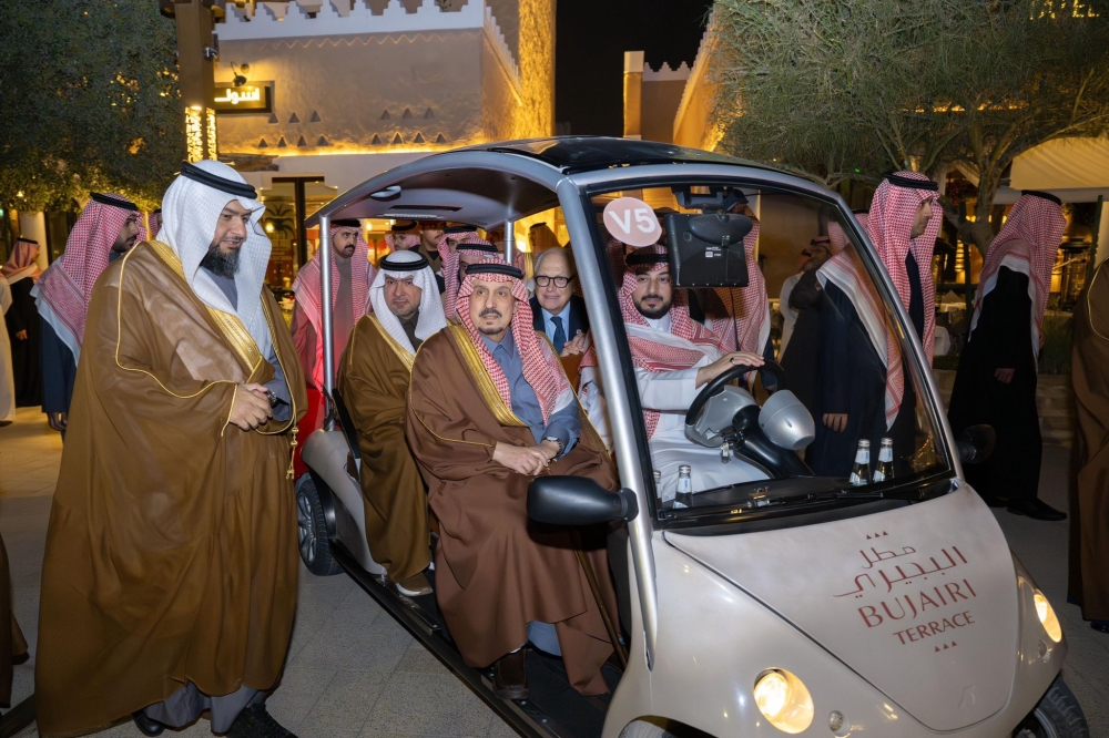 أمير الرياض يدشن حملة "الجود منا وفينا" لدعم الإسكان