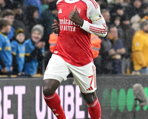 تعادل أرسنال مع وولفرهامبتون يقلص الفارق بصدارة البريميرليج