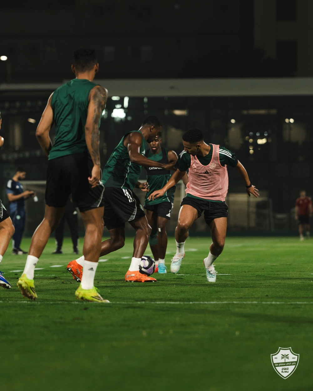 Al-Ahli regains its stars before the match against Al-Najma in the Saudi Roshan League