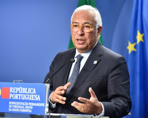 الاتحاد الأوروبي يدفع لبدء محادثات انضمام أوكرانيا سريعًا