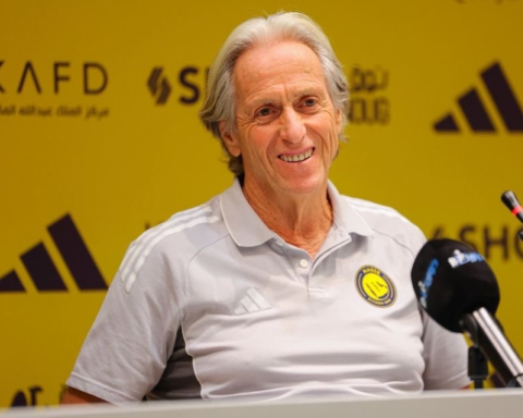 كاسترو مدرب النصر: مباراة الحزم صعبة وهناك عدم توازن بالأجانب