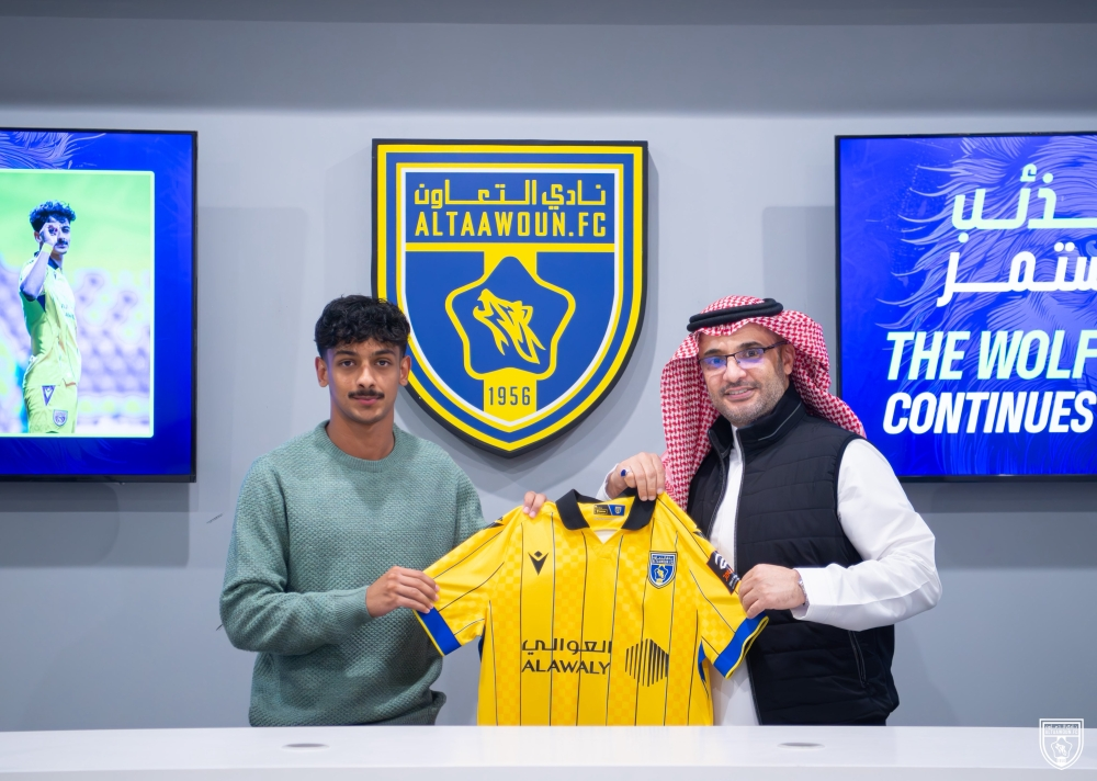 نادي التعاون يجدد لباسم العريني ويوقع مع الحارس السنيدي