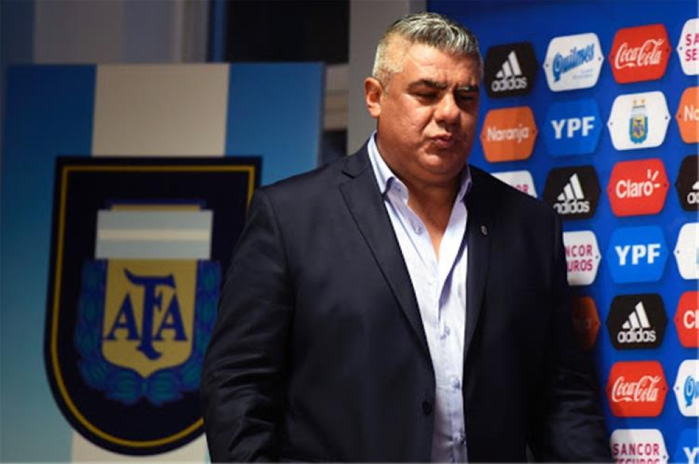 منع رئيس الاتحاد الأرجنتيني تابيا من السفر بسبب تهم فساد