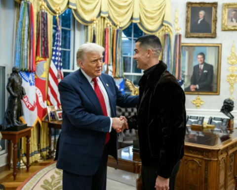 ترامب ورونالدو: قصة فيديو الذكاء الاصطناعي الذي أشعل الجدل