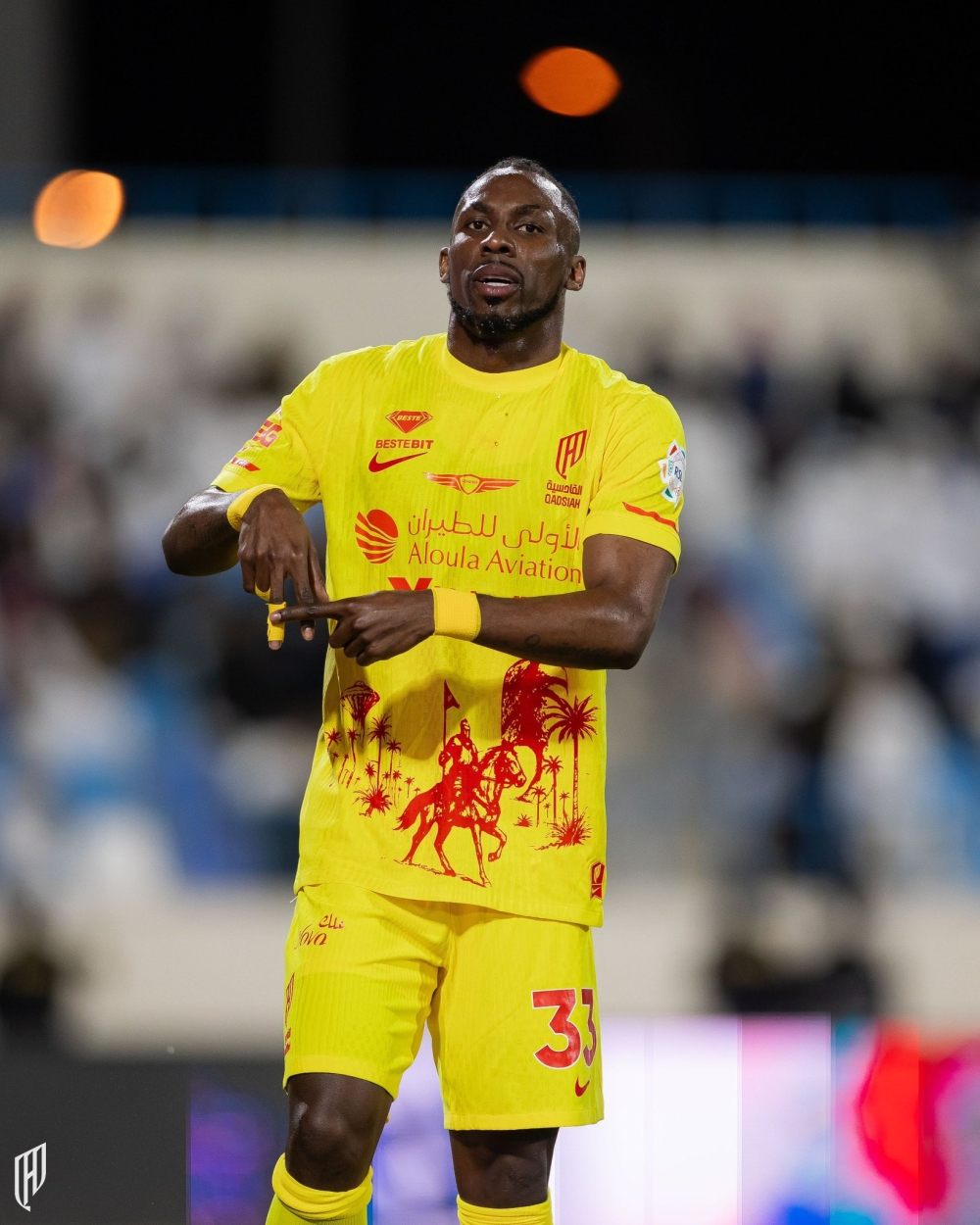 ثلاثية كينيونيس تضعه في قلب خطط المكسيك لمونديال 2026