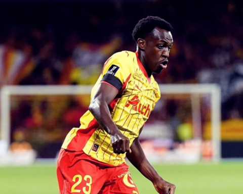 Saud Abdulhamid is on the radar of Newcastle and Everton in the English Premier League