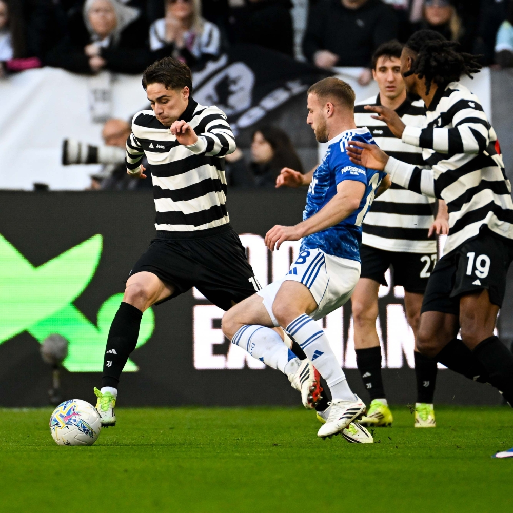 كومو يهزم يوفنتوس ويفاقم أزمته في الدوري الإيطالي 2024