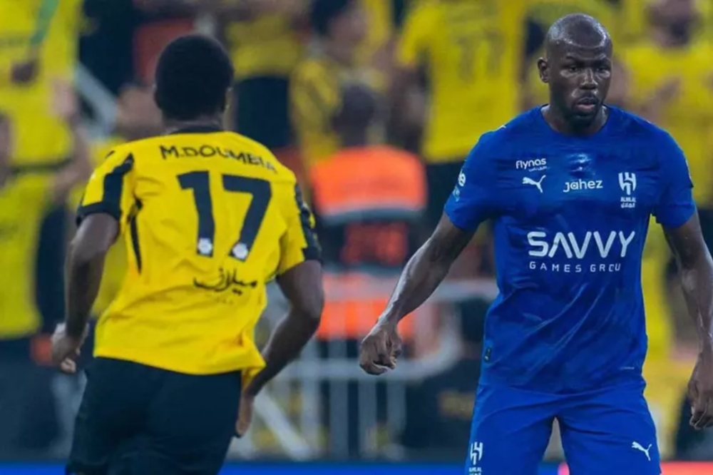 كلاسيكو الهلال والاتحاد: قمة نارية في دوري روشن السعودي