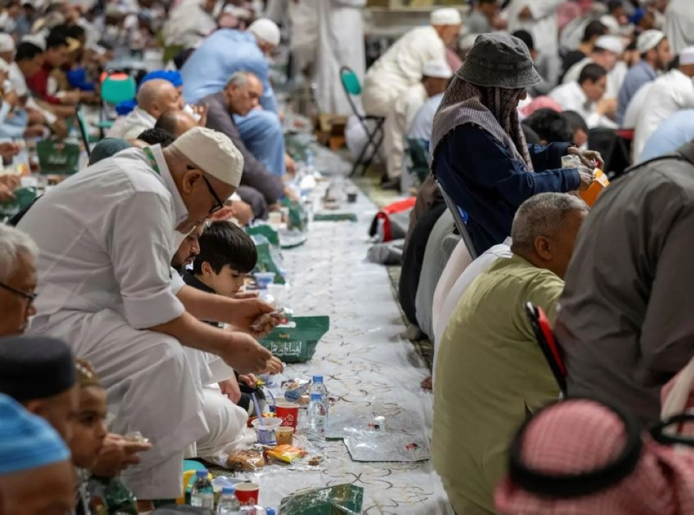 حوكمة إفطار الحرمين: مرحلة "الإحسان" لخدمة ضيوف الرحمن