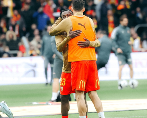 Monaco defeats Lens 3-2 | Minamino snatches a dramatic victory in Ligue 1