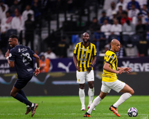 Al-Hilal draws 1-1 with Al-Ittihad and loses the top spot in the Roshan League