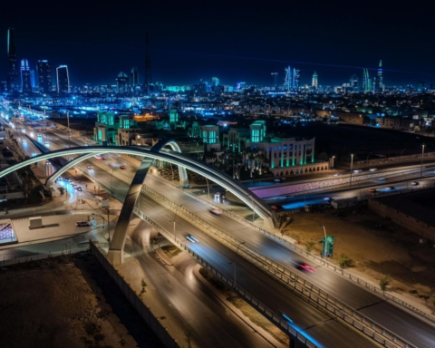 الرياض تحتفي بيوم التأسيس بإضاءة تاريخية مبهرة