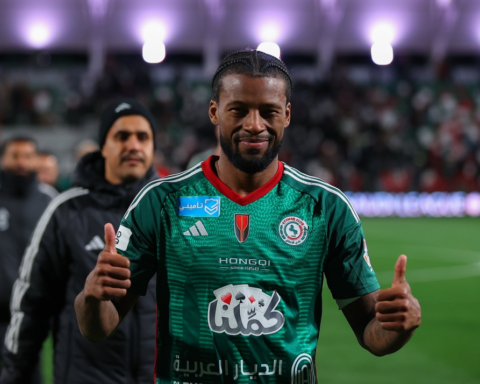 The agreement renews Wijnaldum's contract for two seasons... stability for Gerrard's project