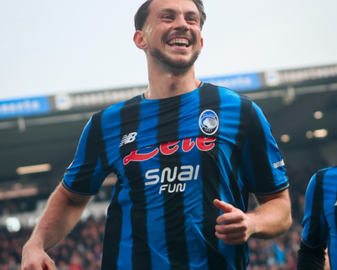 أتالانتا يهزم نابولي ويشعل صراع المربع الذهبي بالدوري الإيطالي